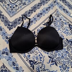 Victoria Secret pink 32 C Black Push Up bra